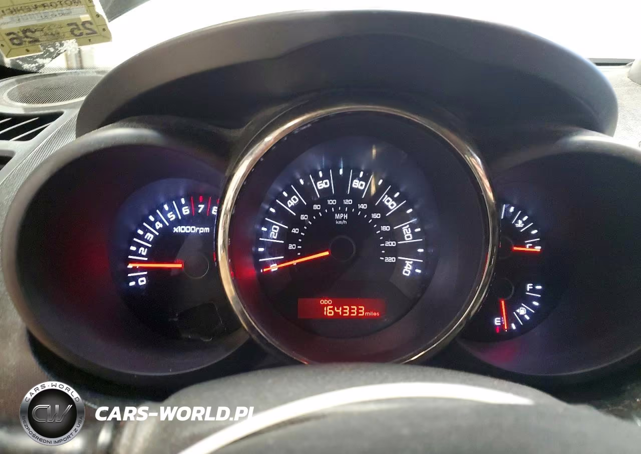 2011 Kia Soul + VIN:KNDJT2A20B7733005 - 9