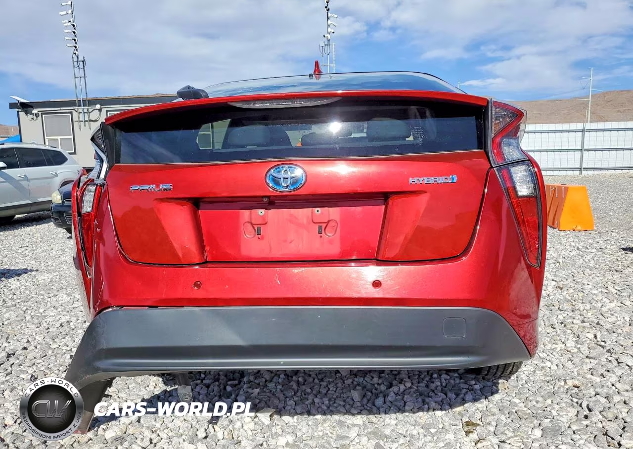 2017 Toyota Prius Two VIN:JTDKBRFUXH3580188 - 6