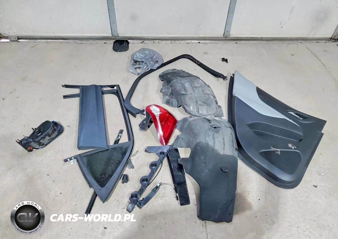 2019 Chevrolet Equinox Ls VIN:3GNAXHEV6KS651476 - 13