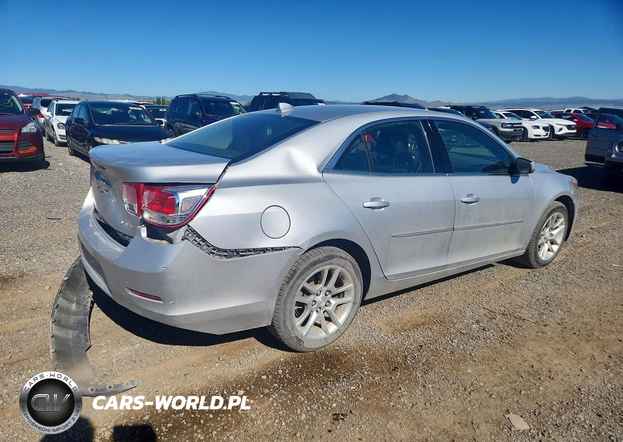 2013 Chevrolet Malibu 1Lt VIN:1G11C5SA4DF330539 - 3