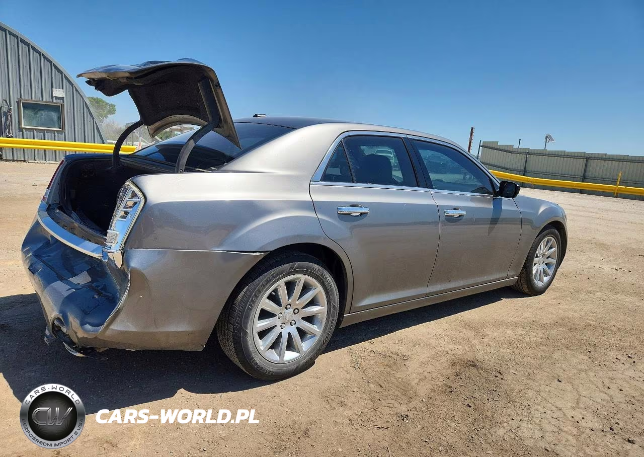2012 Chrysler 300 Limited VIN:2C3CCACG8CH308363 - 3