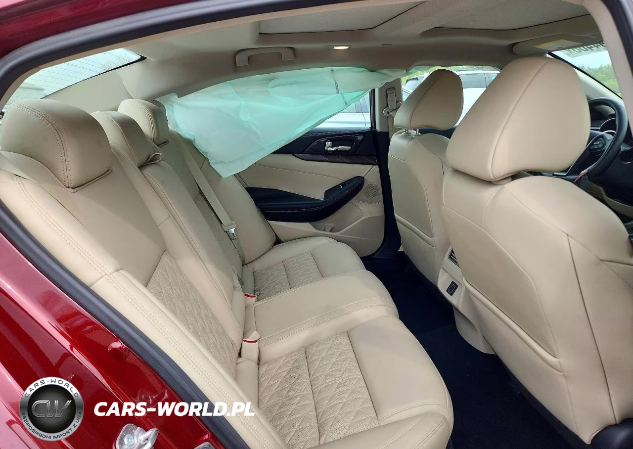 2018 Nissan Maxima Platinum VIN:1N4AA6APXJC364948 - 10