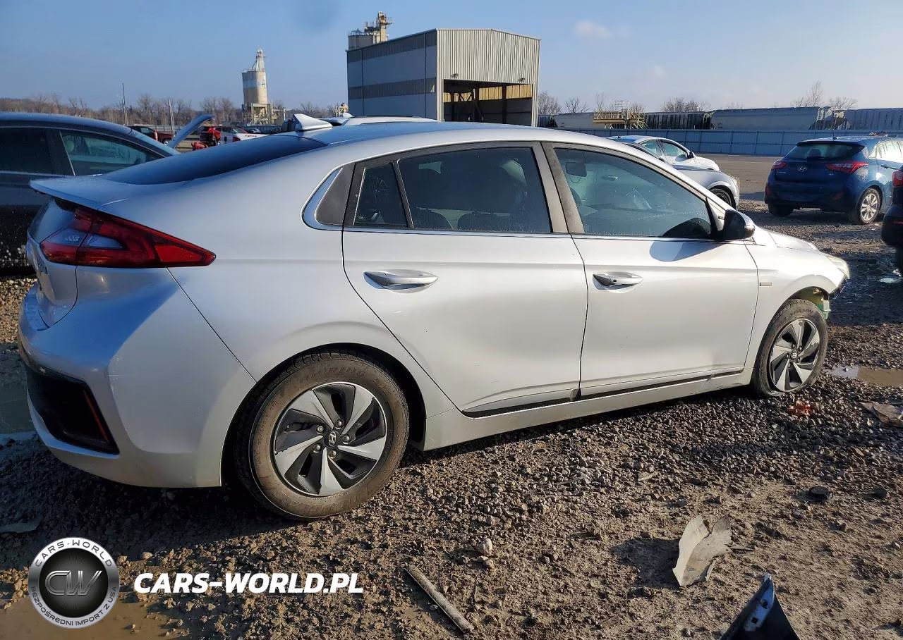 2017 Hyundai Ioniq Hybrid Sel VIN:KMHC75LCXHU024771 - 3