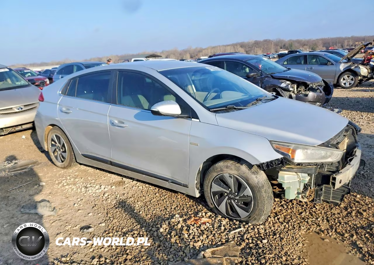 2017 Hyundai Ioniq Hybrid Sel VIN:KMHC75LCXHU024771 - 4