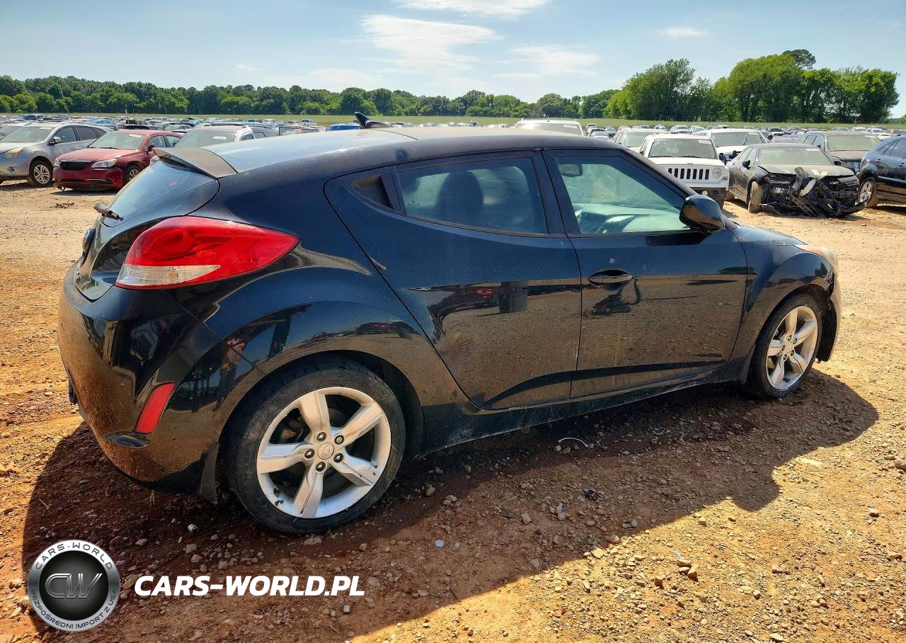2012 Hyundai Veloster Base VIN:KMHTC6AD4CU072093 - 3