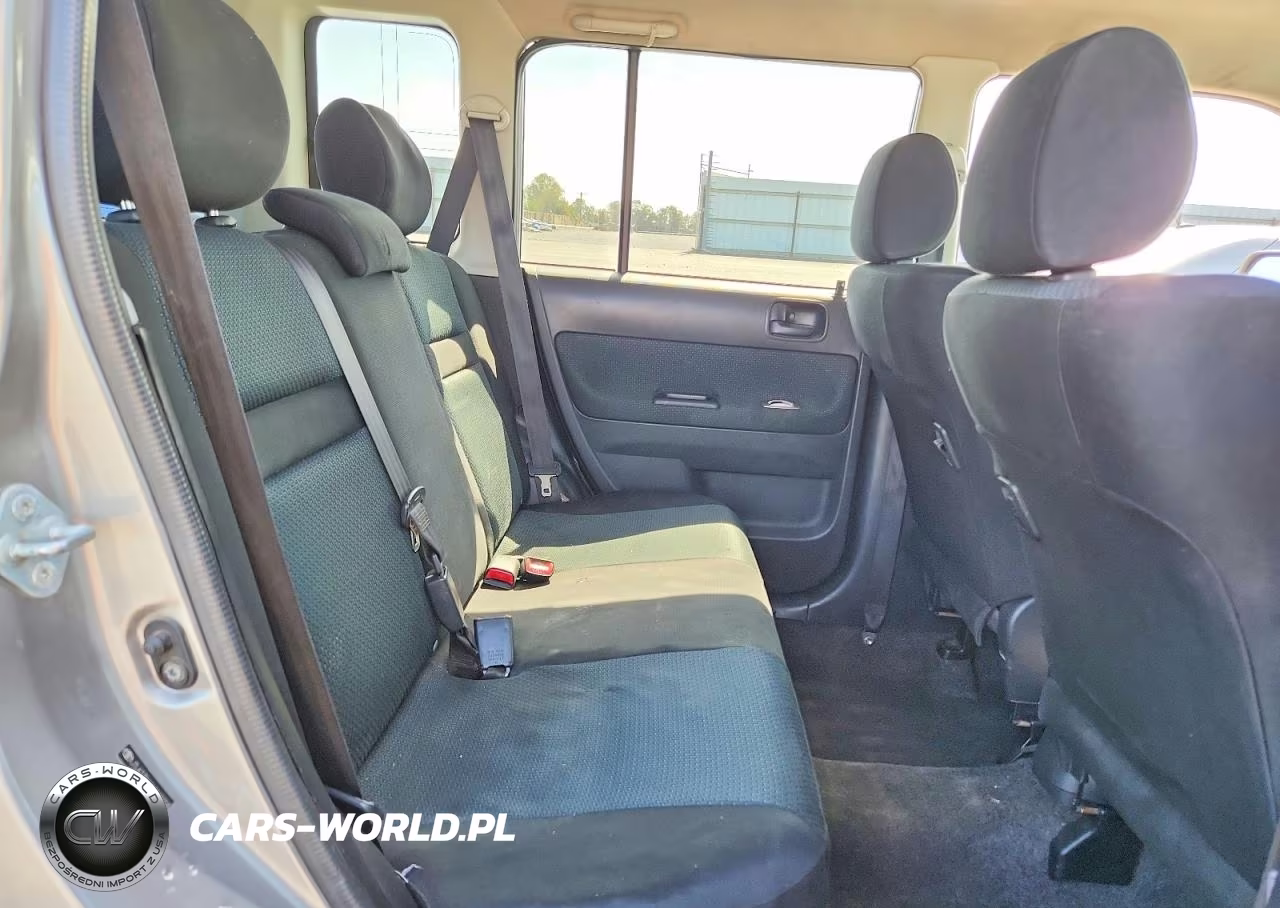 2006 Toyota Scion Xb VIN:JTLKT324464119158 - 11
