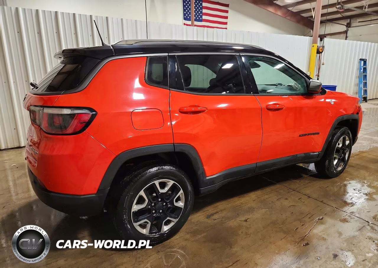 2018 Jeep Compass VIN:3C4NJDDB5JT465609 - 3