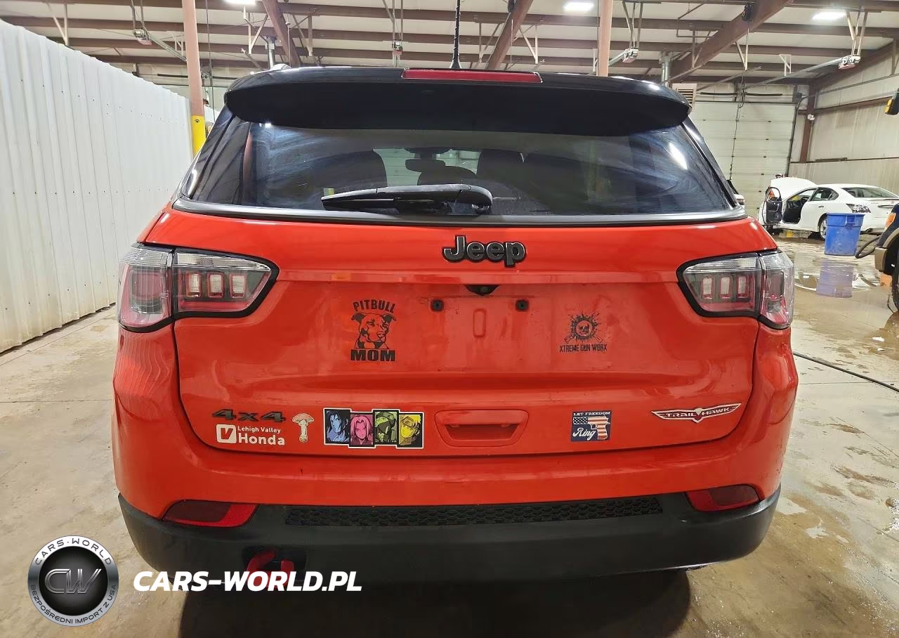 2018 Jeep Compass VIN:3C4NJDDB5JT465609 - 6