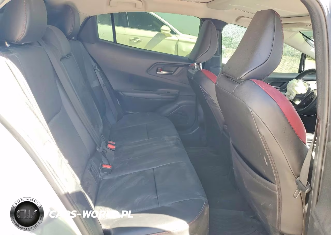 2024 Toyota Prius Prime Xse VIN:JTDACACU3R3020044 - 10
