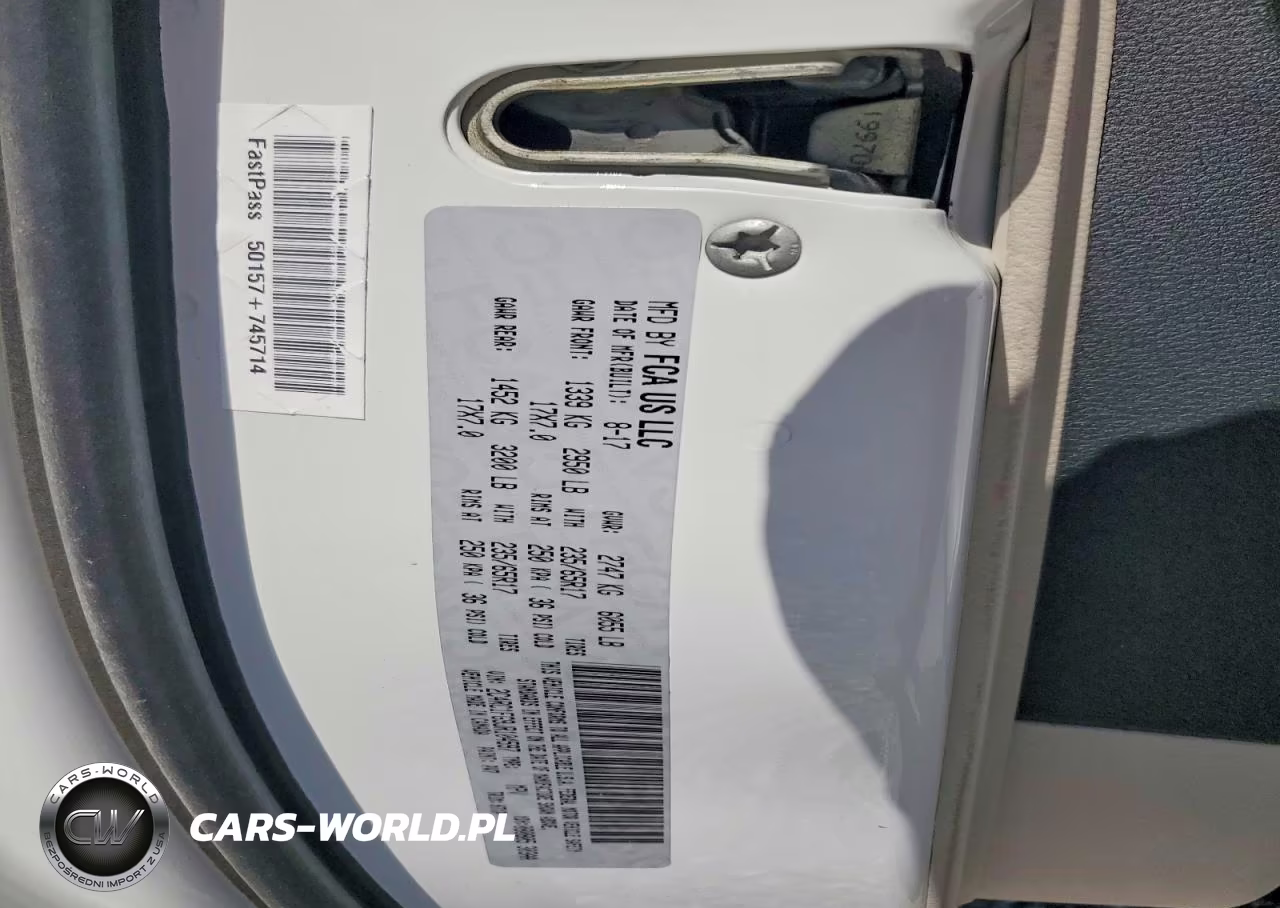 2018 Chrysler Pacifica Touring Plus VIN:2C4RC1FG9JR104597 - 14