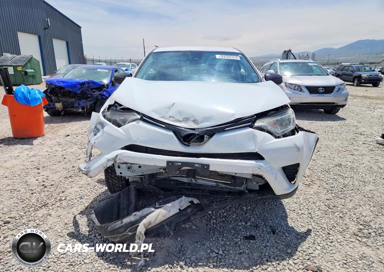 2018 Toyota Rav4 Le VIN:2T3BFREV8JW779189 - 5