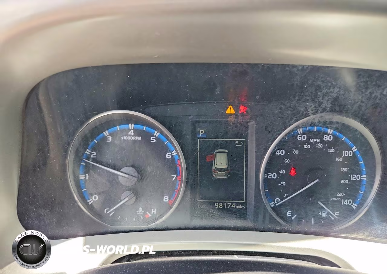 2018 Toyota Rav4 Le VIN:2T3BFREV8JW779189 - 9