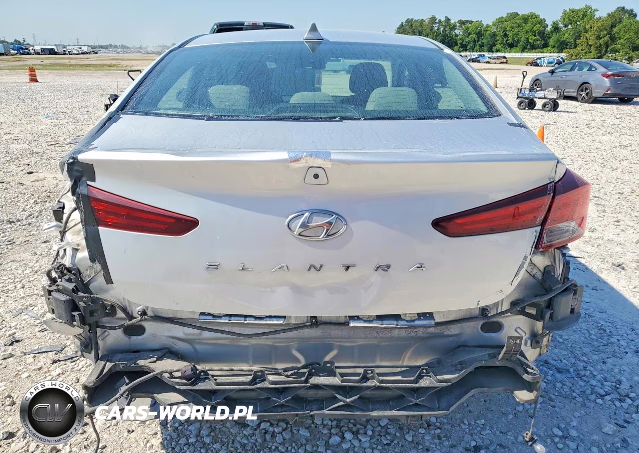 2019 Hyundai Elantra Sel VIN:5NPD84LF6KH404122 - 6