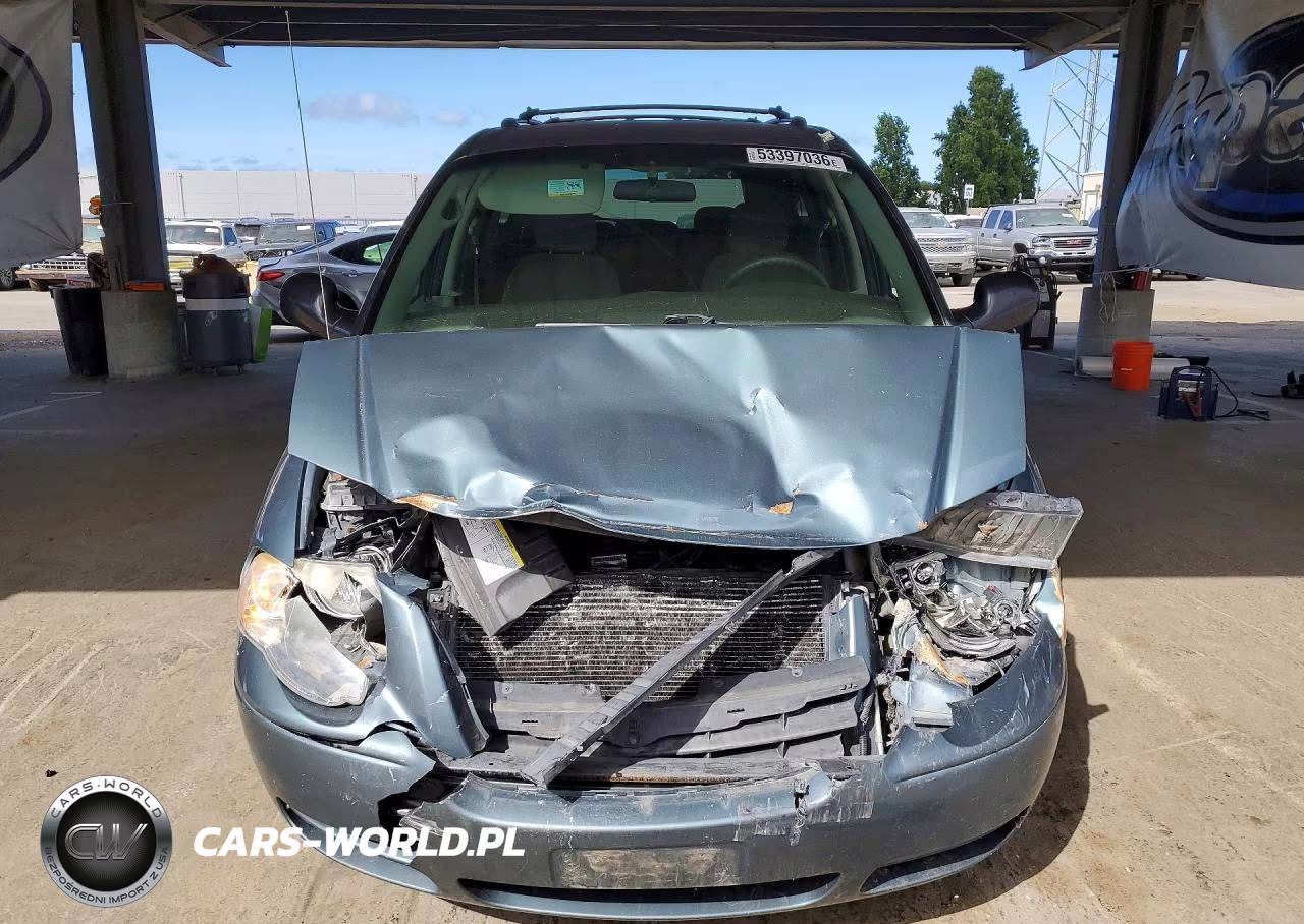 2005 Chrysler Town & Country Touring VIN:2C4GP54L95R209200 - 5