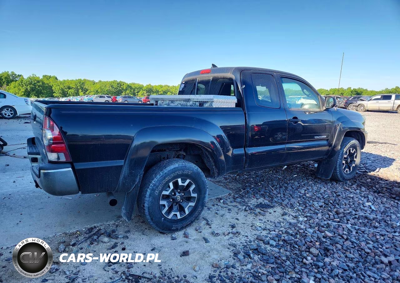 2014 Toyota Tacoma Access Cab VIN:5TFUX4EN1EX024430 - 3