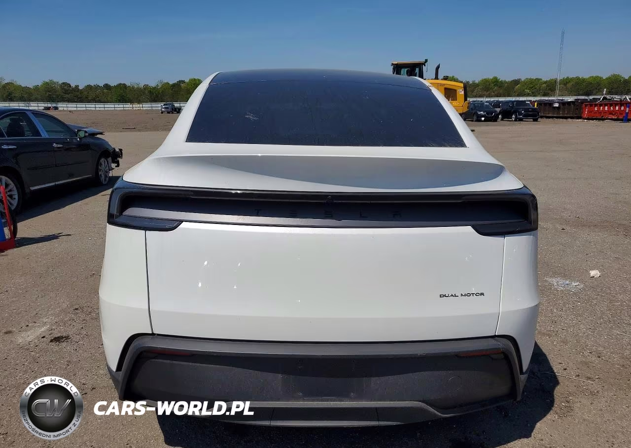 2026 Tesla Model Y VIN:7SAYGDEE6TF515734 - 6