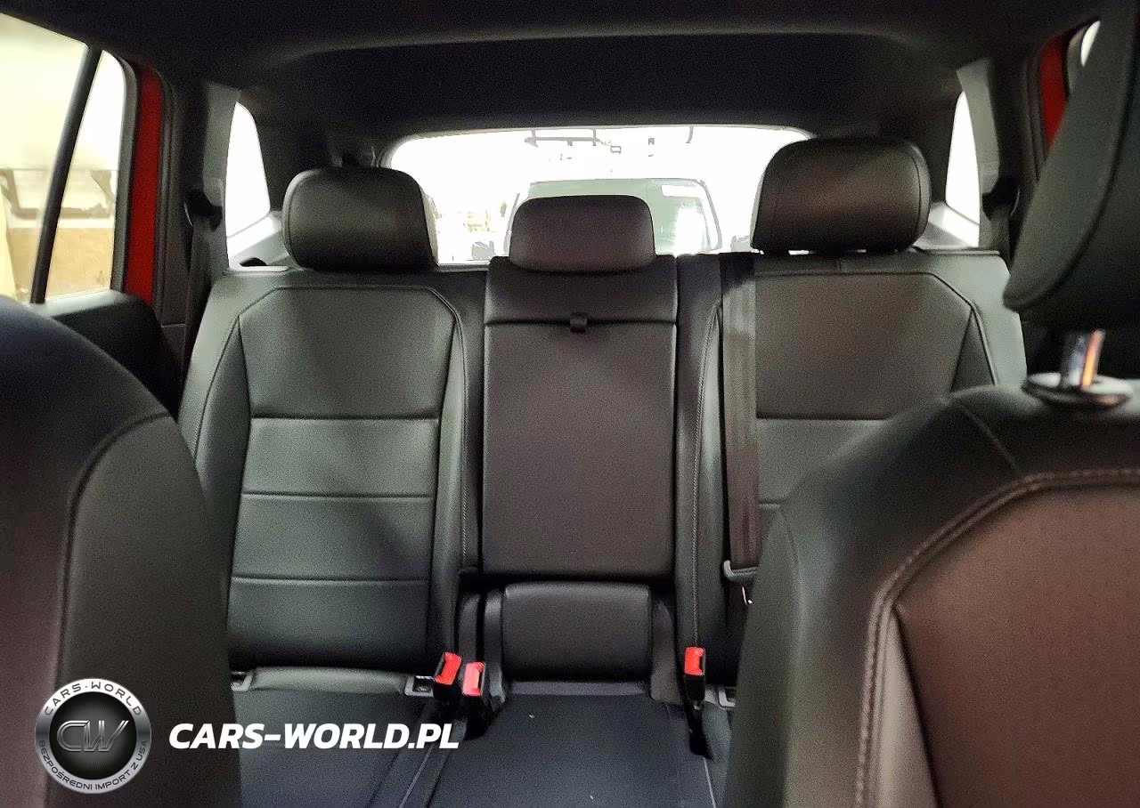 2019 Volkswagen Tiguan Se VIN:3VV2B7AX8KM020960 - 10