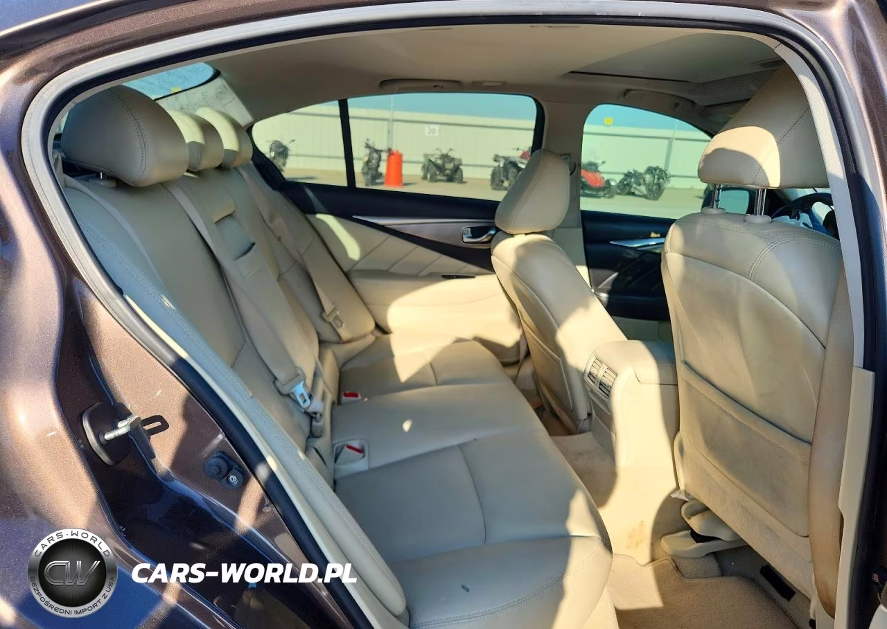 2016 Infiniti Q50 3.0T Premium VIN:JN1EV7AP5GM305575 - 10