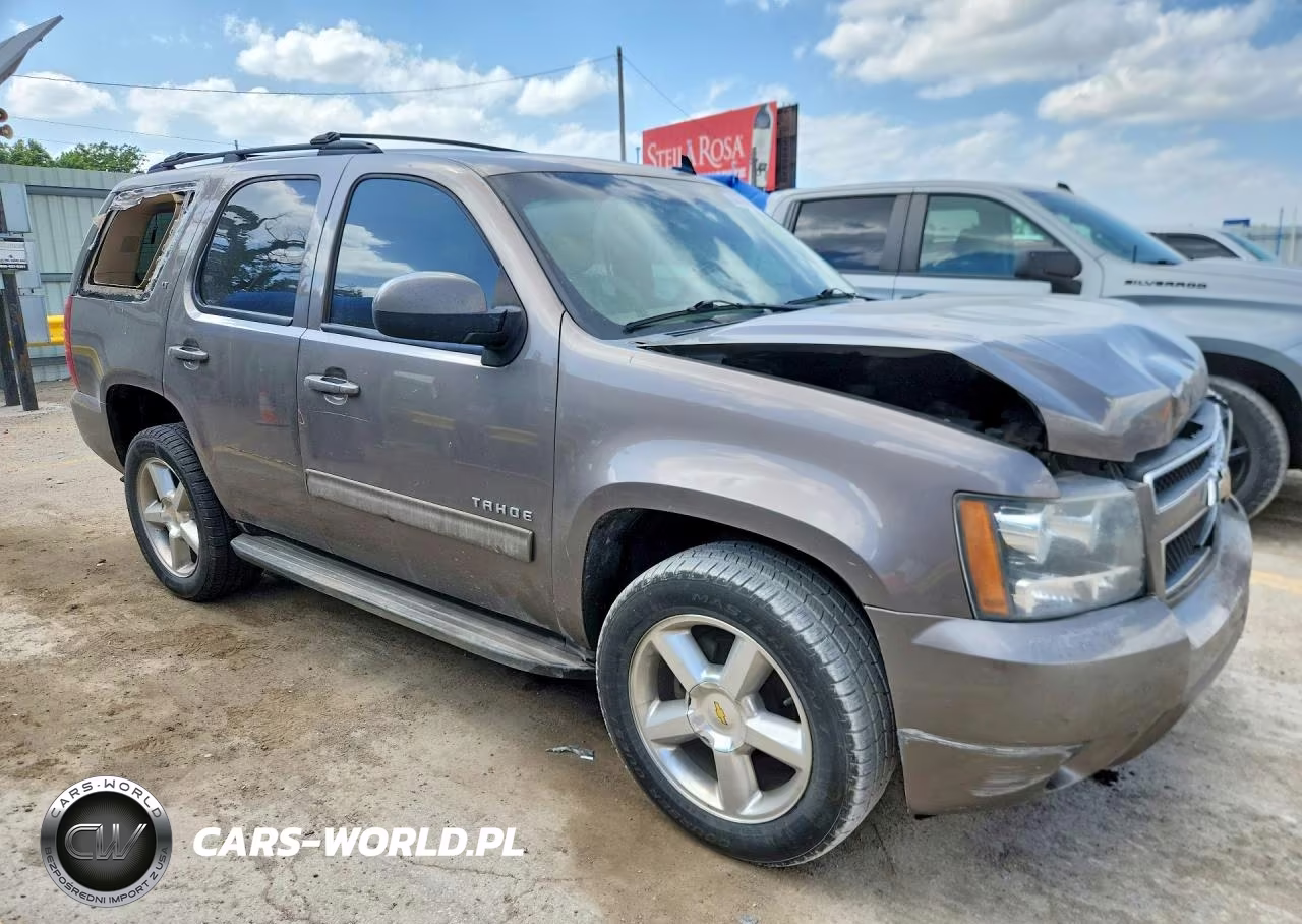 2011 Chevrolet Tahoe C1500 Lt VIN:1GNSCBE01BR274754 - 4