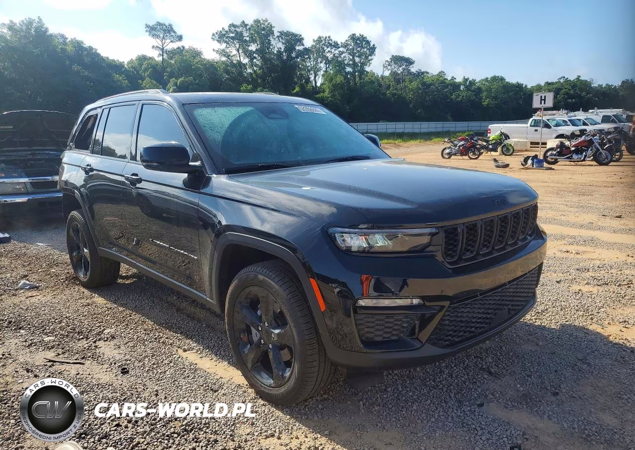 2025 Jeep Grand Cherokee Limited VIN:1C4RJGBG2SC284319 - 4