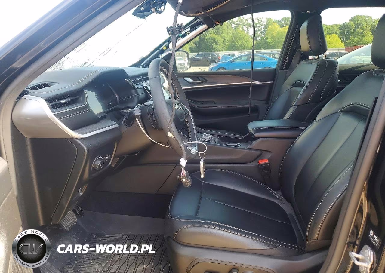 2025 Jeep Grand Cherokee Limited VIN:1C4RJGBG2SC284319 - 7