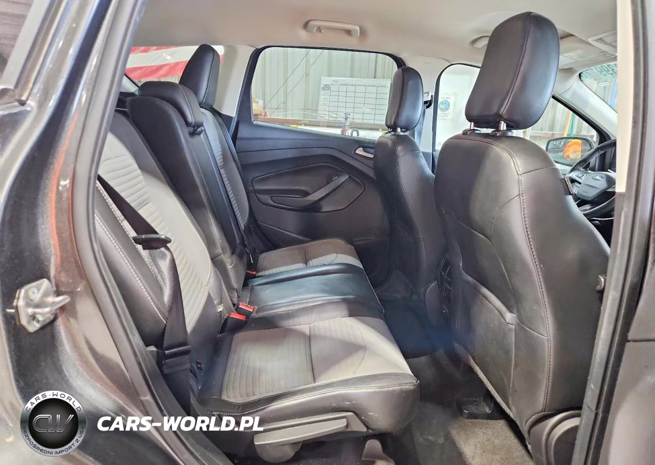 2019 Ford Escape Se VIN:1FMCU0GD2KUB10632 - 11