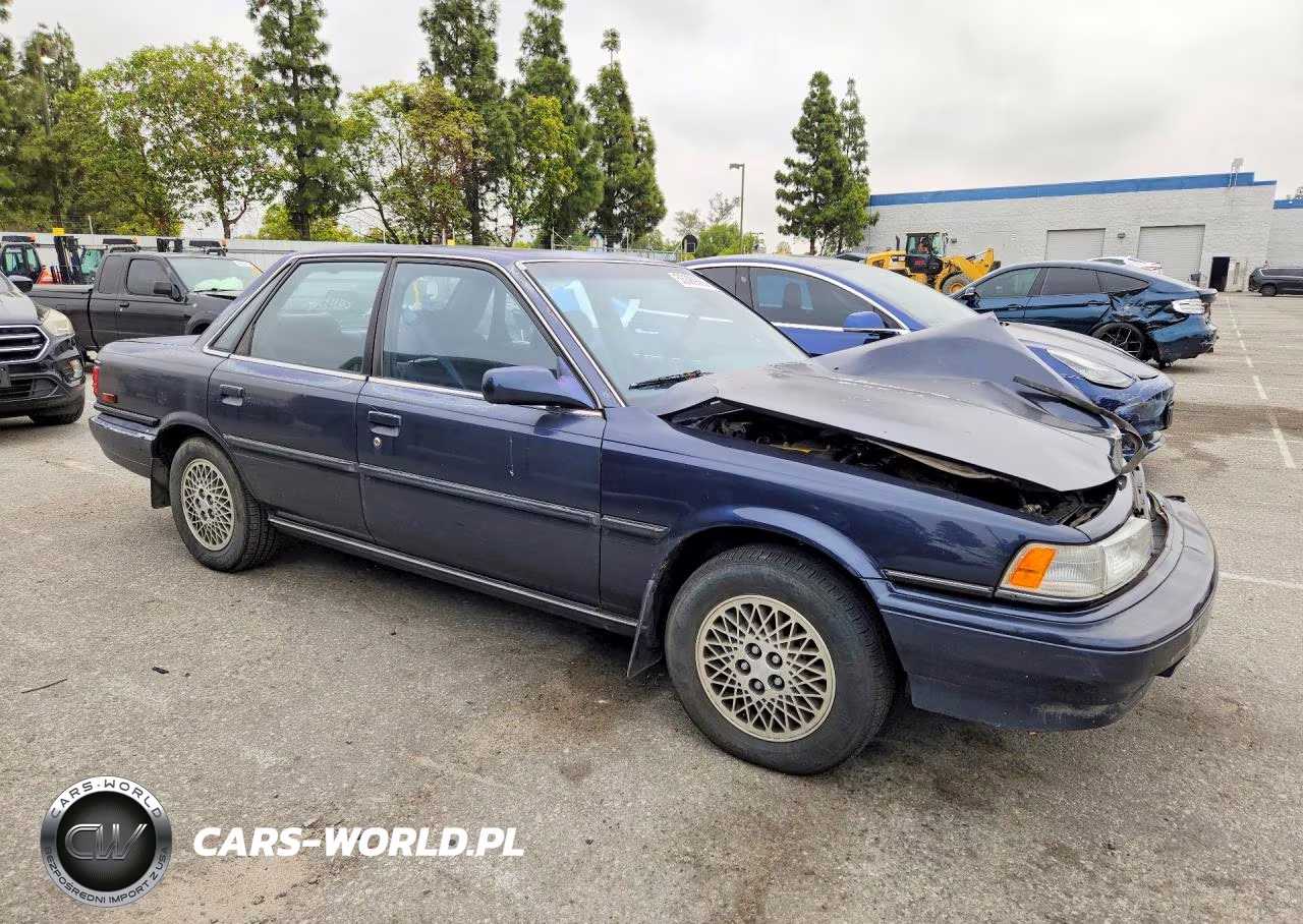 1991 Toyota Camry Le VIN:JT2SV22E0M3461047 - 4
