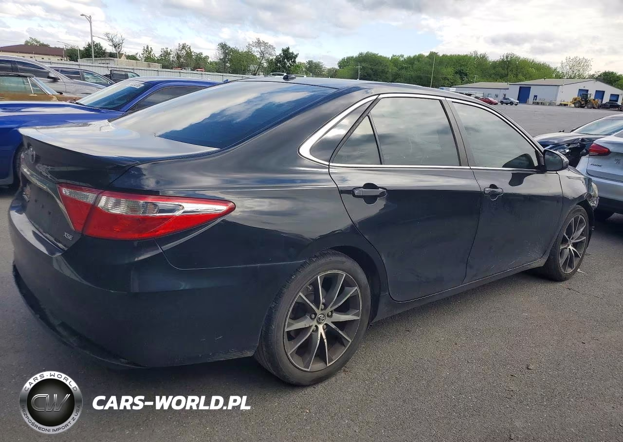 2015 Toyota Camry Xse V6 VIN:4T1BK1FK8FU560363 - 3