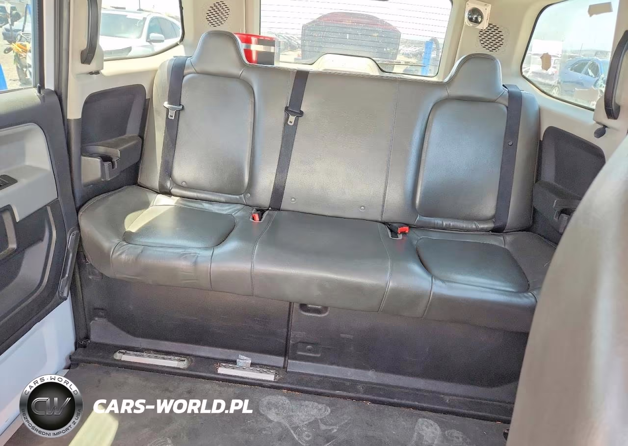 2012 The Vehicle Production Group Mv 1 VIN:523MF1B63CM101516 - 10