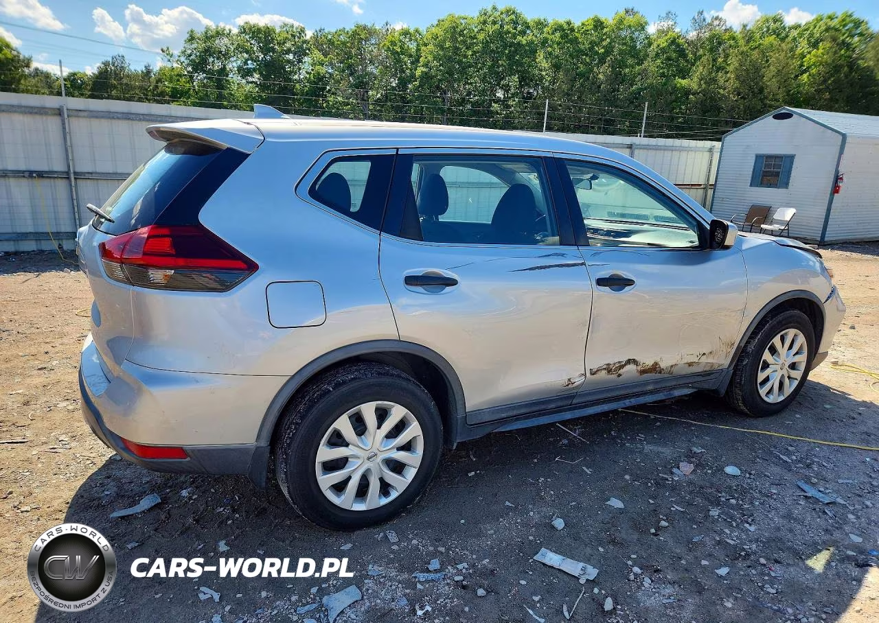 2018 Nissan Rogue S VIN:KNMAT2MT4JP609998 - 3
