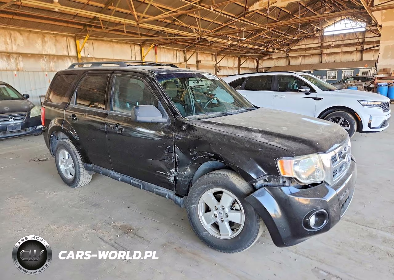 2010 Ford Escape Xlt VIN:1FMCU0DG7AKD40353 - 4