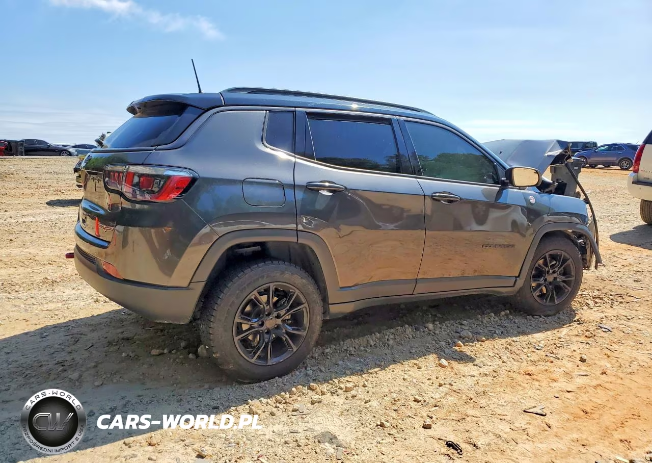 2019 Jeep Compass Trailhawk VIN:3C4NJDDB0KT645226 - 3