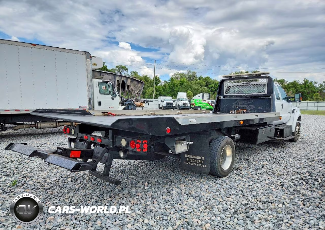 2018 Ford F650 Sd - Delivery Truck VIN:1FDWX6DC1JDF00641 - 4