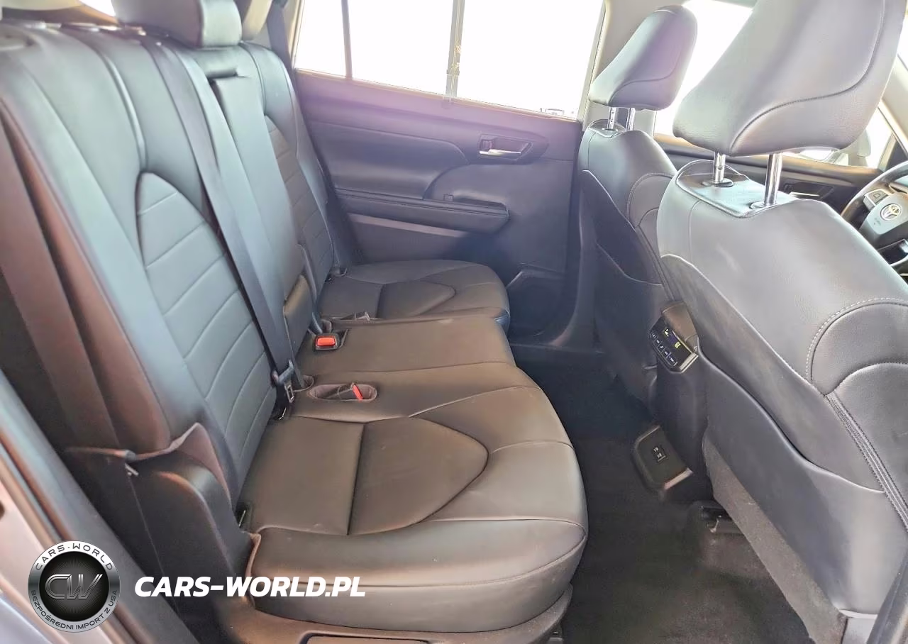 2020 Toyota Highlander Xle VIN:5TDHZRBH2LS038637 - 11