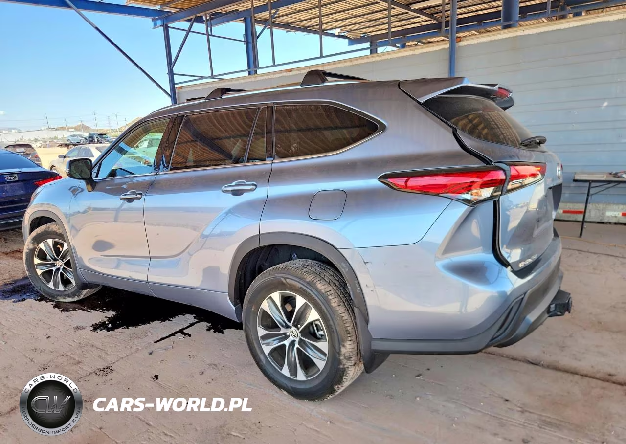2020 Toyota Highlander Xle VIN:5TDHZRBH2LS038637 - 2