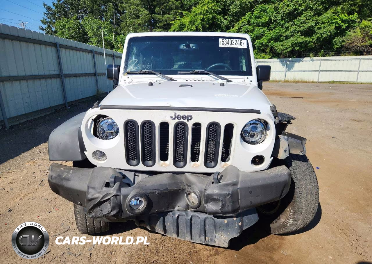 2015 Jeep Wrangler Unlimited Sport VIN:1C4BJWDG4FL523495 - 5