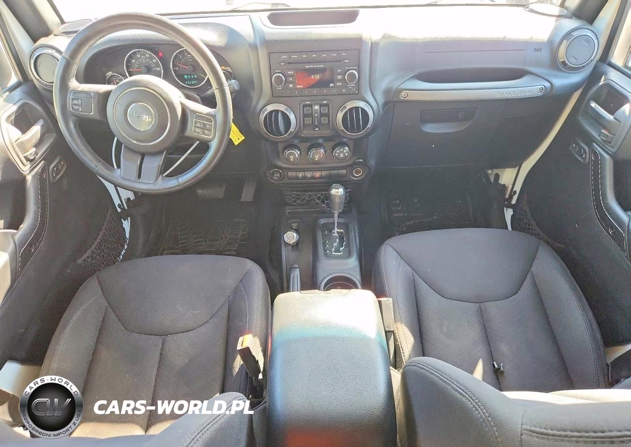 2015 Jeep Wrangler Unlimited Sport VIN:1C4BJWDG4FL523495 - 8