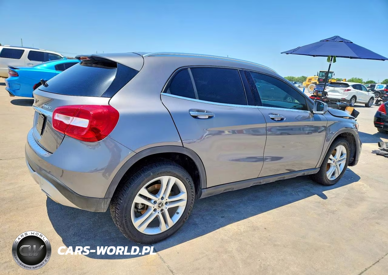 2019 Mercedes-Benz Gla 250 4Matic VIN:WDCTG4GB1KJ583953 - 3