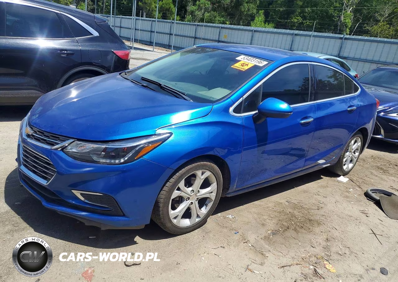 2017 Chevrolet Cruze VIN:1G1BF5SM0H7118100 - 1