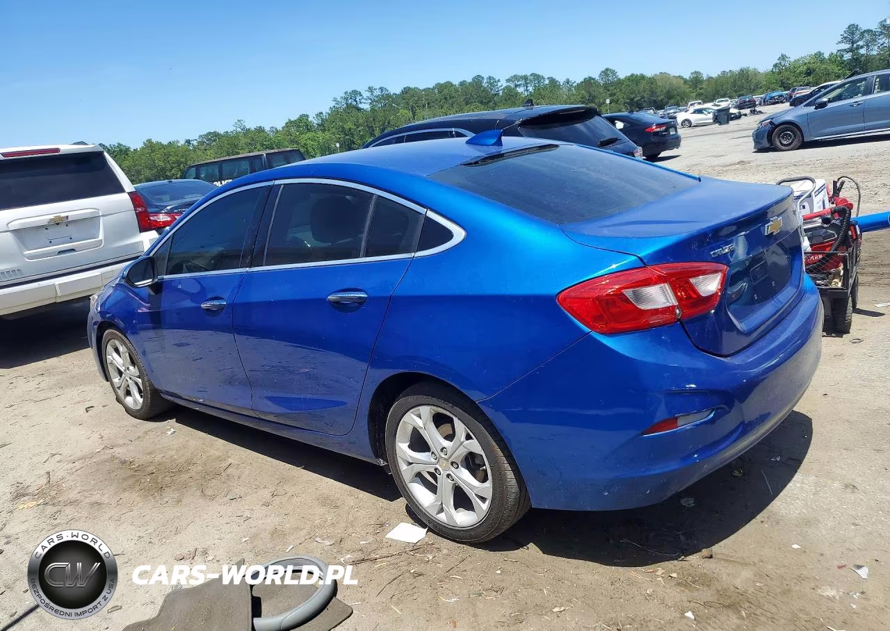 2017 Chevrolet Cruze VIN:1G1BF5SM0H7118100 - 2