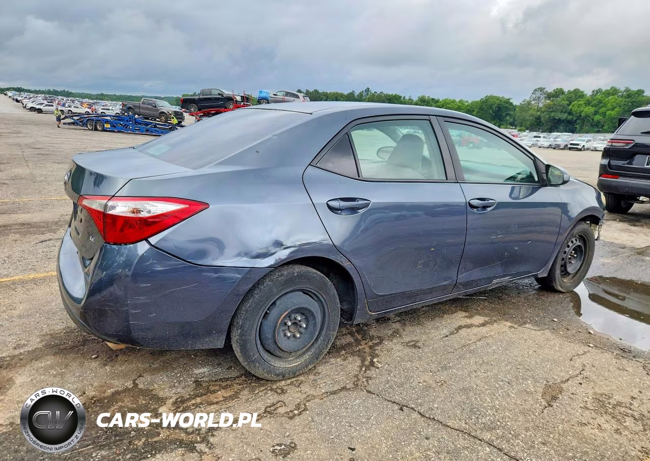 2016 Toyota Corolla Le VIN:5YFBURHE0GP441225 - 3