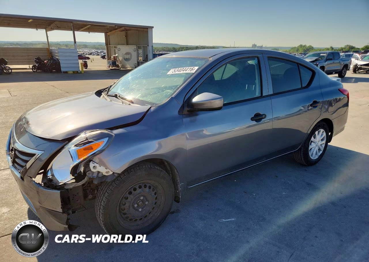 2018 Nissan Versa S Plus