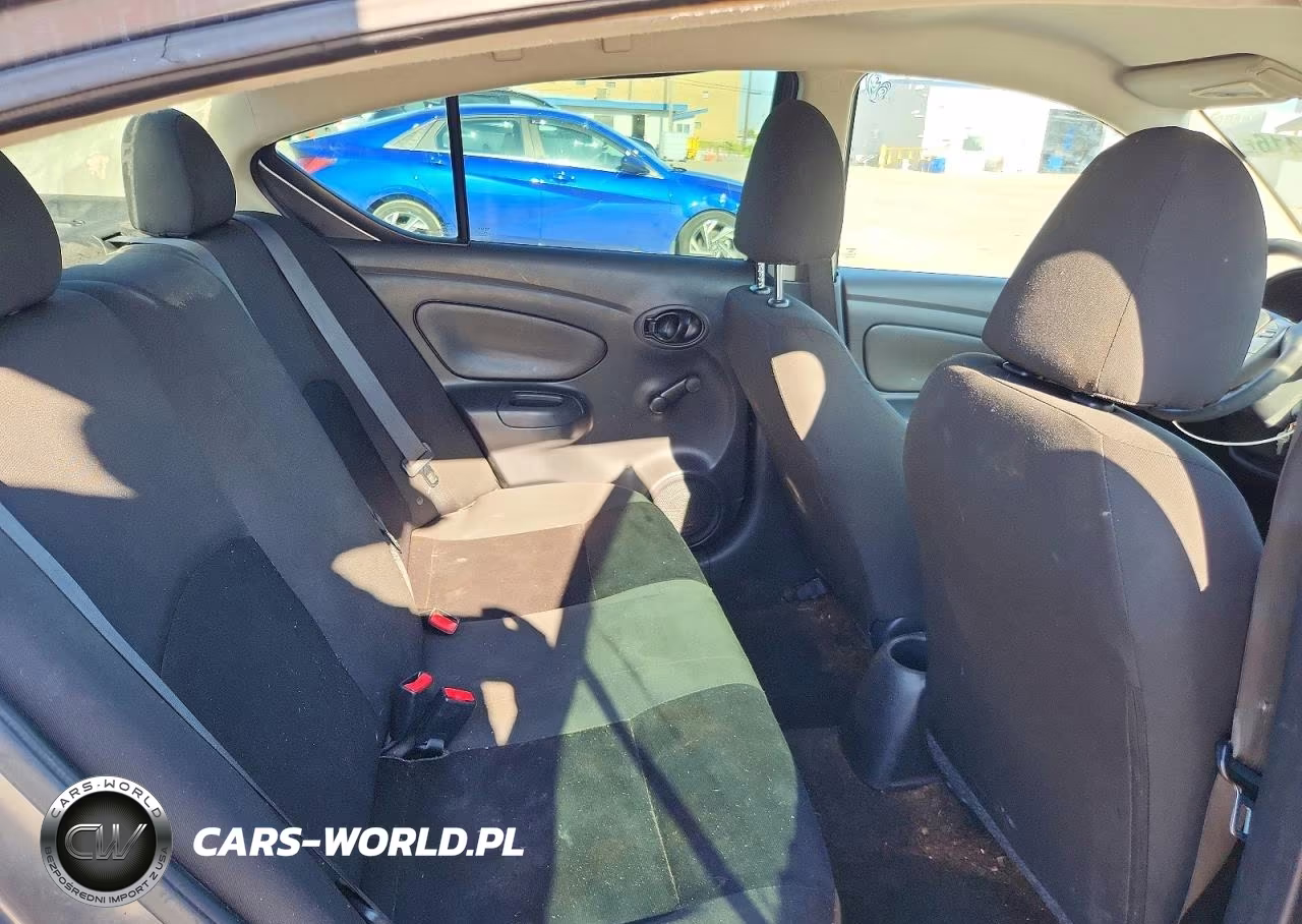 2018 Nissan Versa S Plus VIN:3N1CN7AP4JL805428 - 10