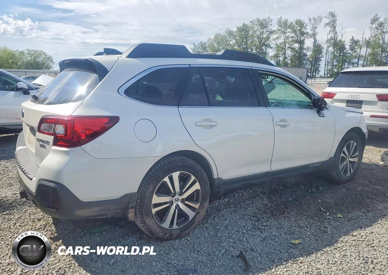 2018 Subaru Outback 3.6R Limited VIN:4S4BSENC8J3316678 - 3