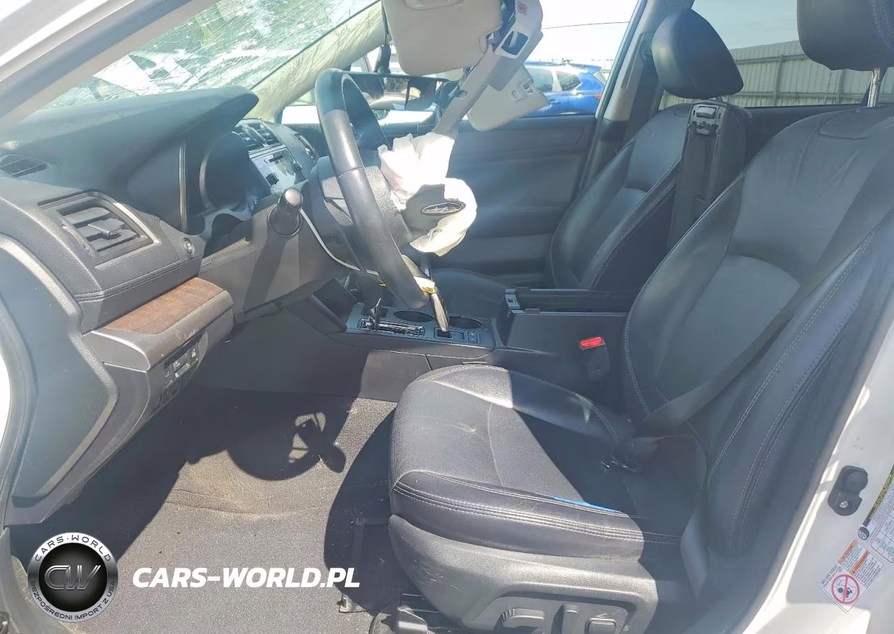 2018 Subaru Outback 3.6R Limited VIN:4S4BSENC8J3316678 - 7