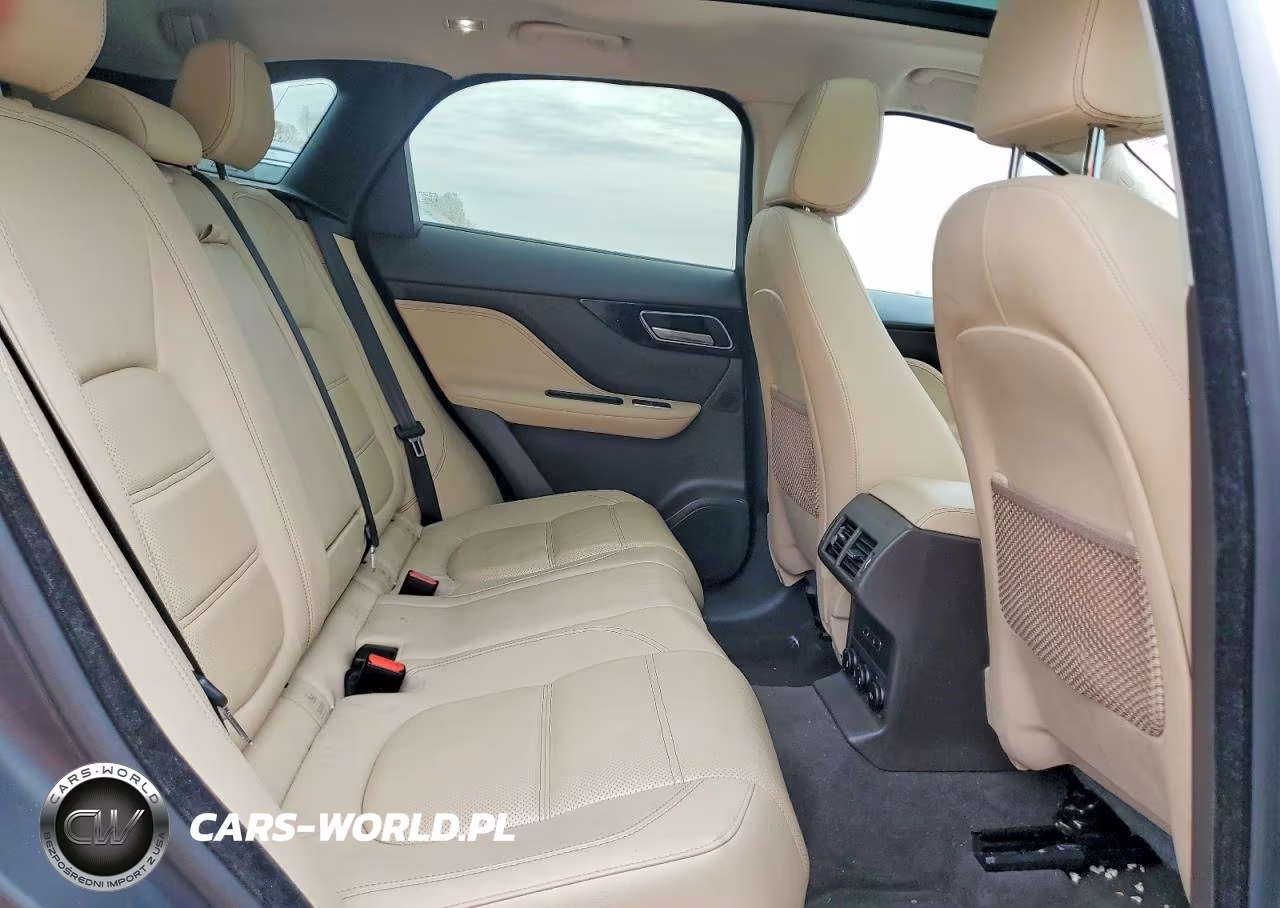 2018 Jaguar F-Pace Prestige VIN:SADCK2FN8JA281258 - 11