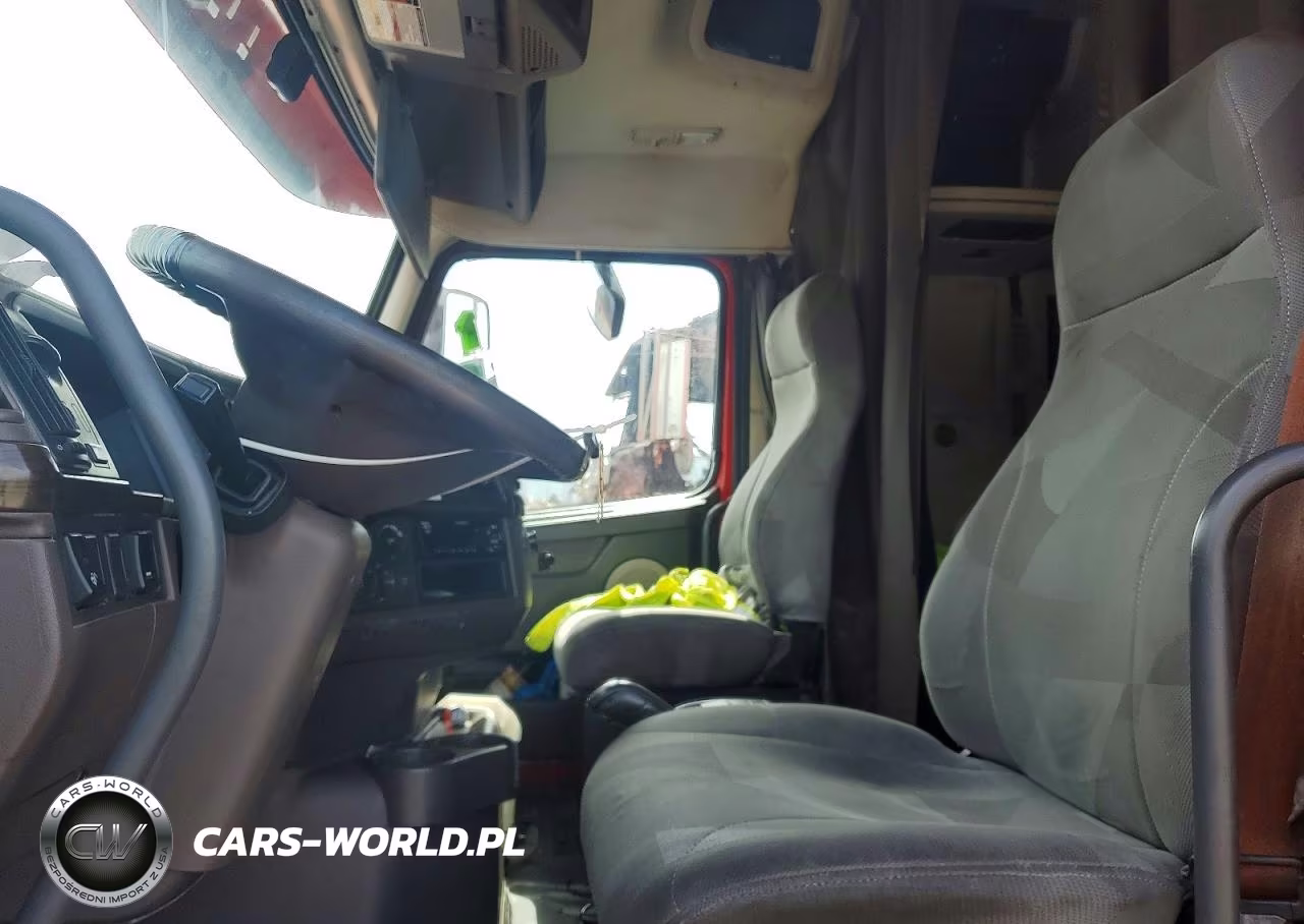 2015 Volvo Vn Vnm VIN:4V4MC9EH0FN927723 - 5