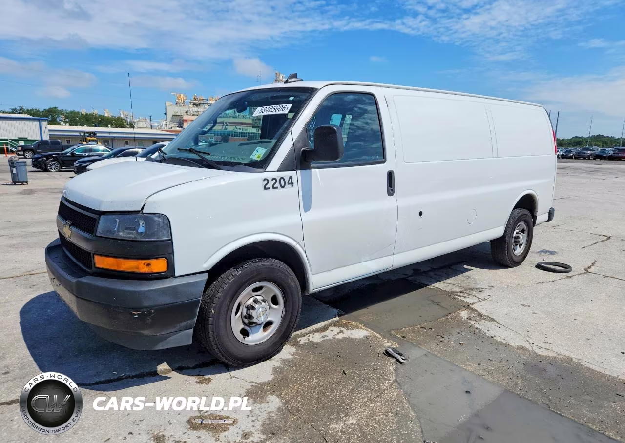 2022 Chev Express 2500