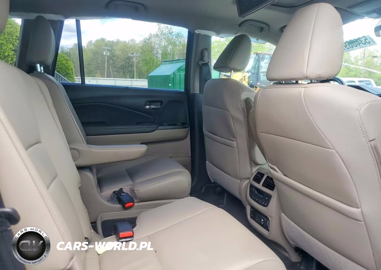 2021 Honda Pilot Touring VIN:5FNYF6H60MB034928 - 11