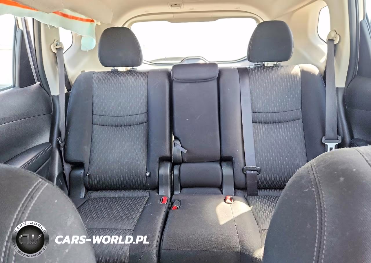 2019 Nissan Rogue S VIN:JN8AT2MV4KW388187 - 10